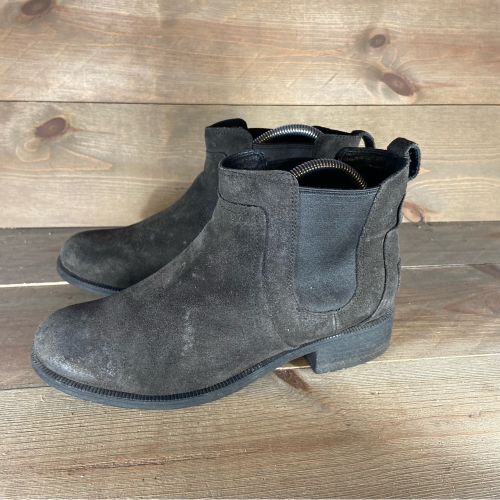 Ugg Bonham II Womens size 7 shoes black suede slip on Chelsea boots